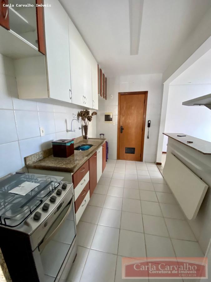 Apartamento à venda com 2 quartos, 80m² - Foto 2