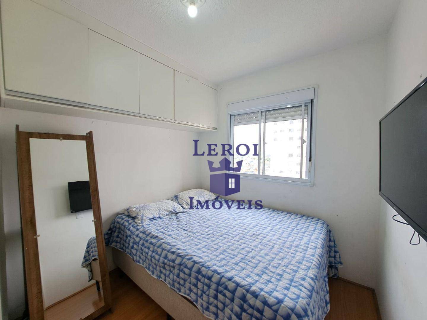 Apartamento à venda com 2 quartos, 42m² - Foto 1