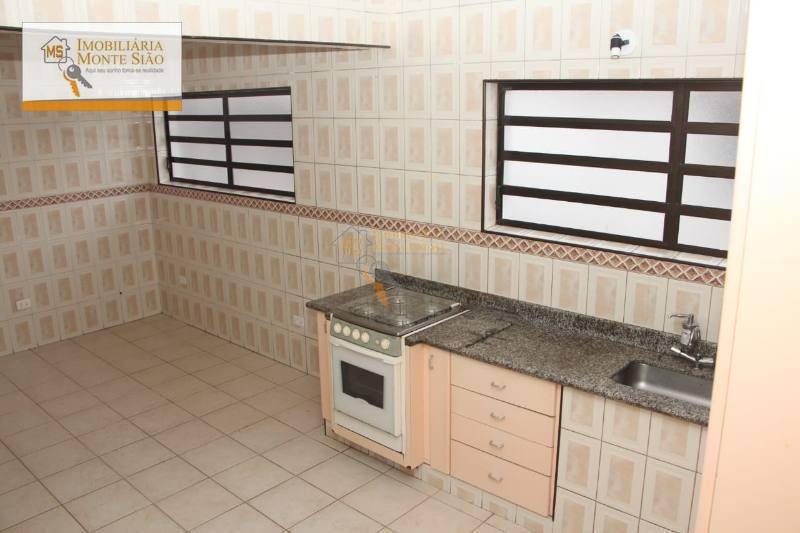 Casa à venda com 3 quartos, 168m² - Foto 8