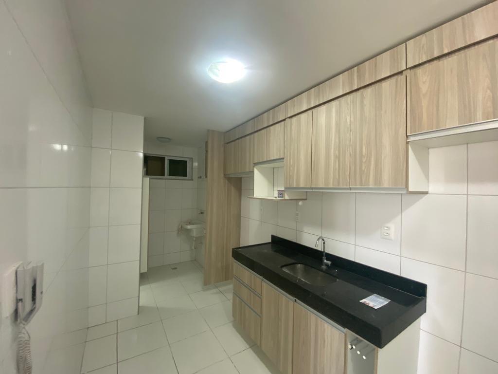 Apartamento à venda com 2 quartos, 75m² - Foto 5