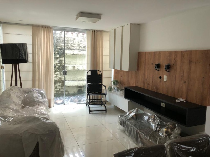 Apartamento à venda com 3 quartos, 83m² - Foto 2