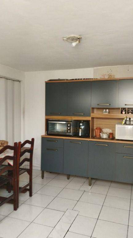 Casa à venda com 3 quartos, 91m² - Foto 2