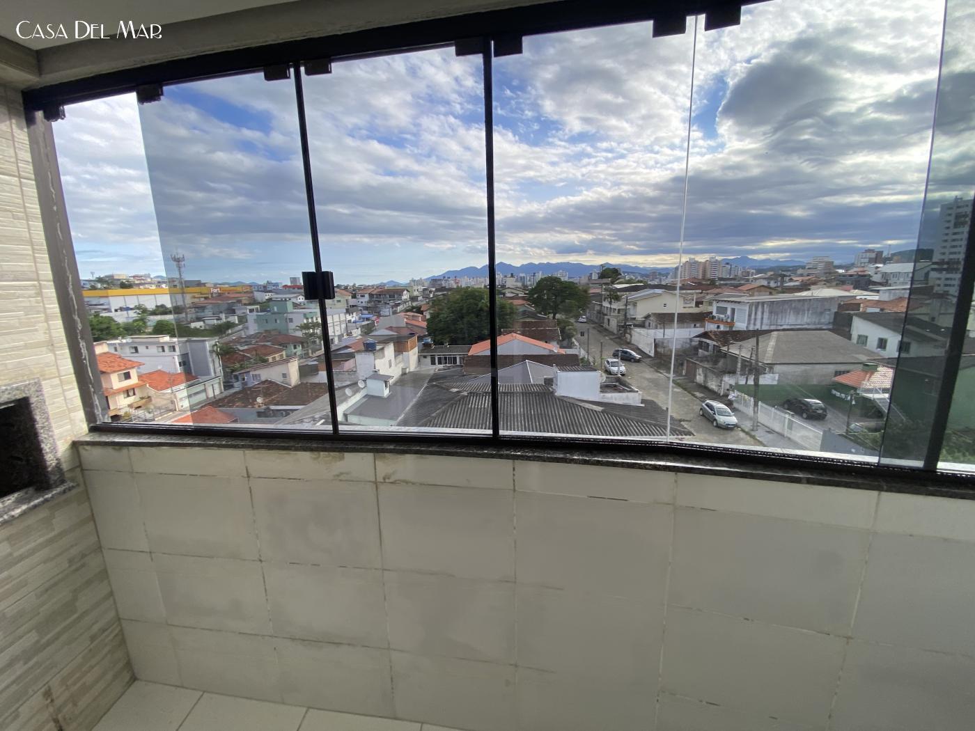 Apartamento à venda com 3 quartos, 137m² - Foto 7