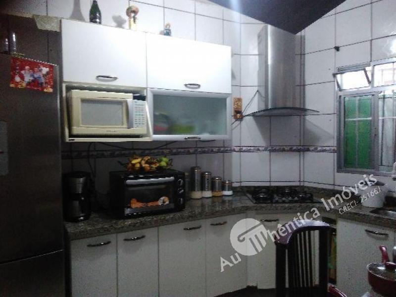 Sobrado à venda com 2 quartos, 100m² - Foto 4