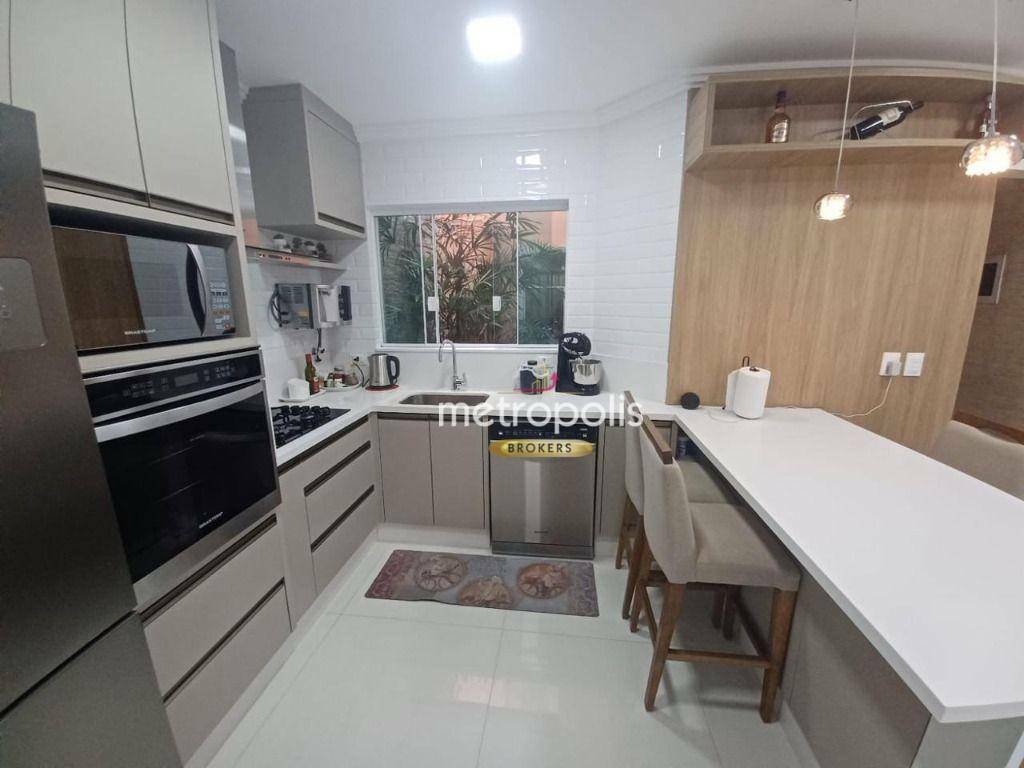 Sobrado à venda com 3 quartos, 232m² - Foto 4