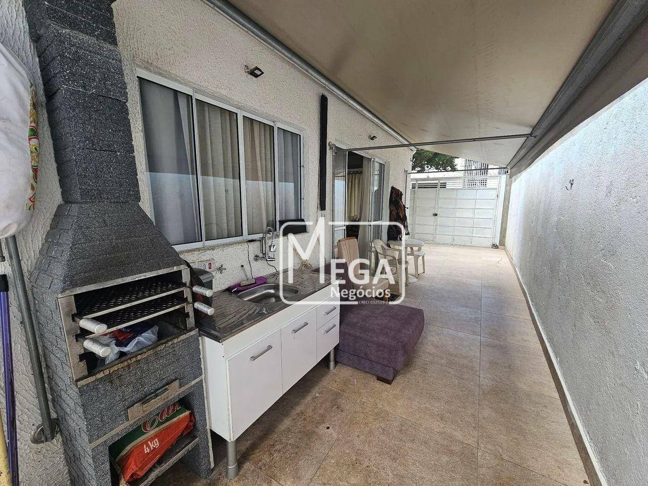 Casa à venda com 2 quartos, 125m² - Foto 1