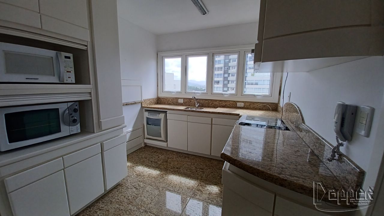 Apartamento à venda com 3 quartos, 204m² - Foto 7