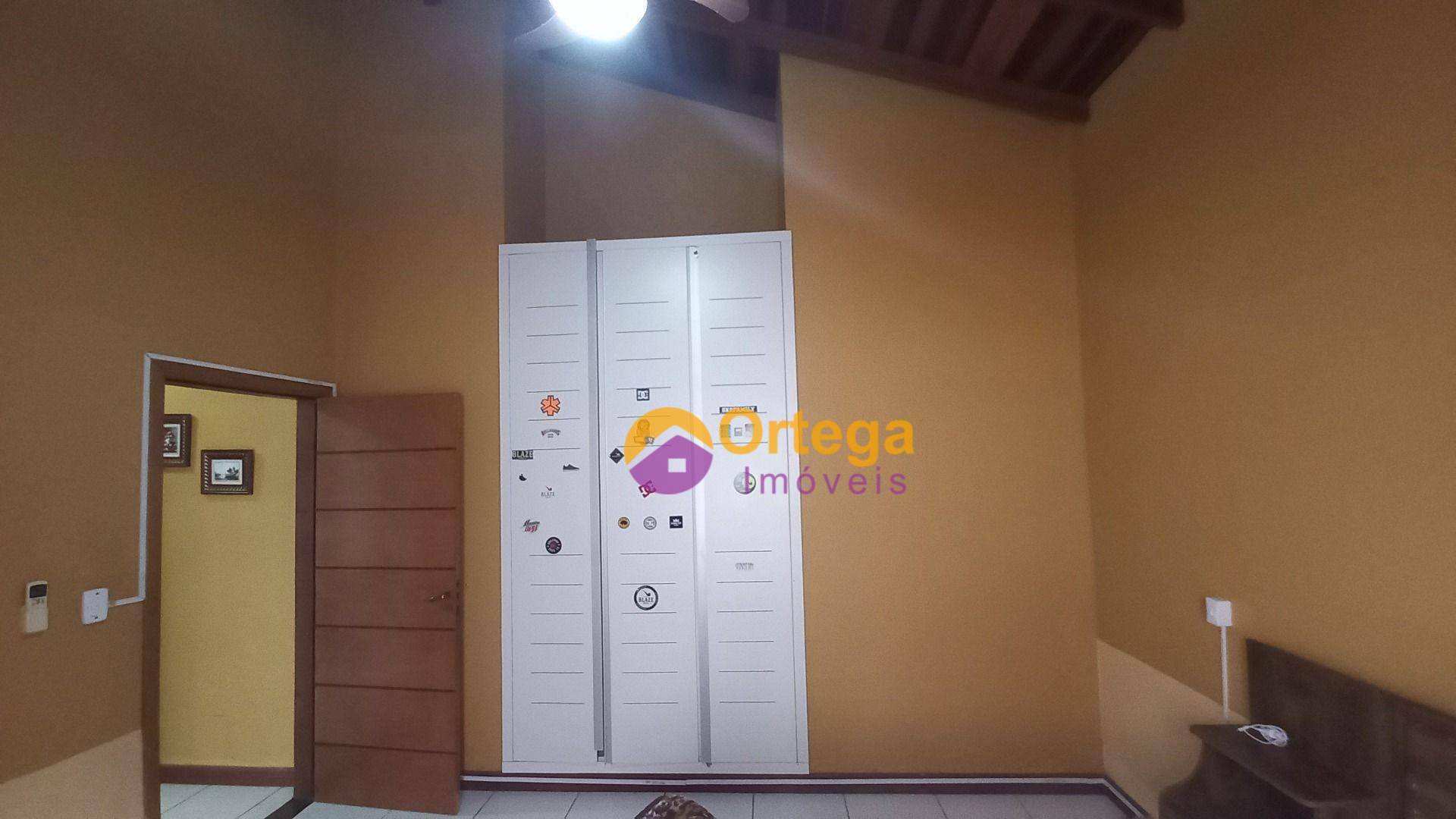 Casa à venda com 4 quartos, 199m² - Foto 40