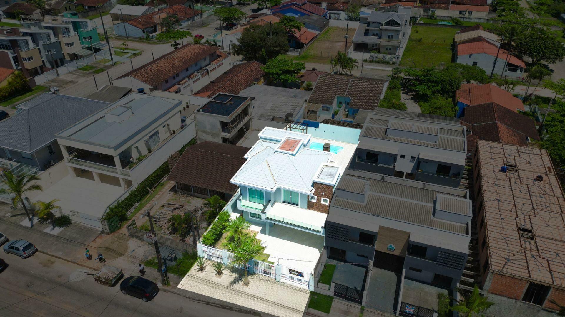 Sobrado à venda com 4 quartos, 300m² - Foto 3