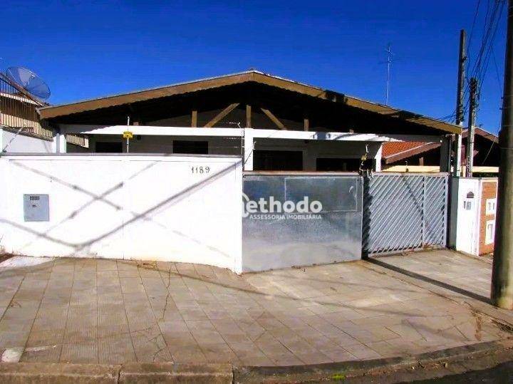 Casa para alugar com 4 quartos, 197m² - Foto 1