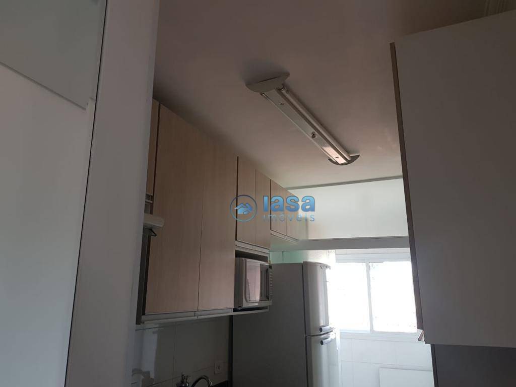 Apartamento à venda com 2 quartos, 60m² - Foto 16