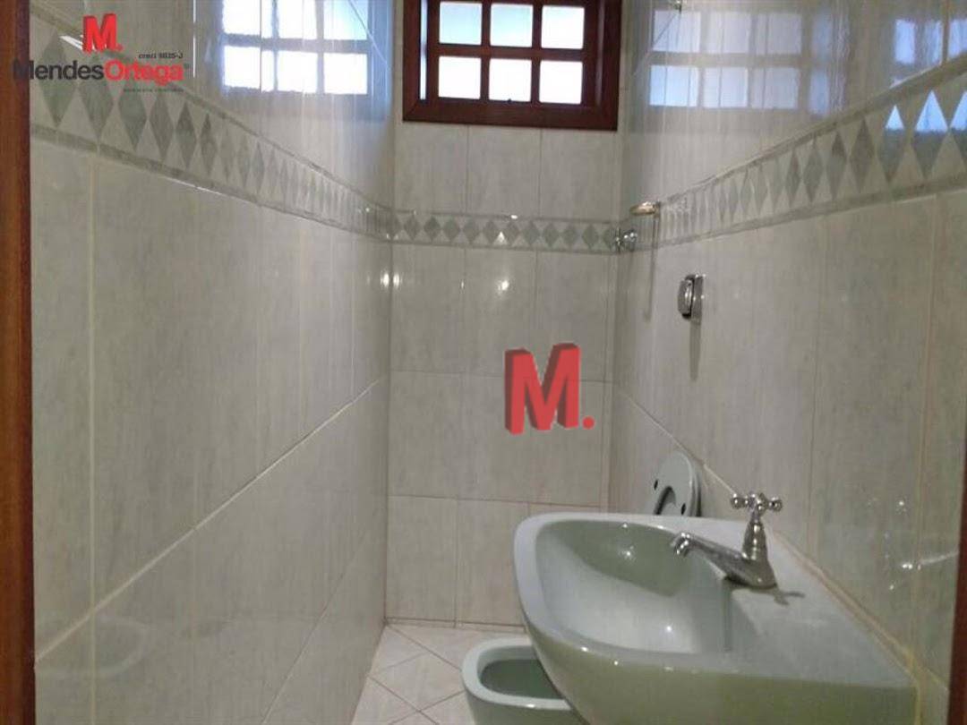 Casa à venda e aluguel com 4 quartos, 800m² - Foto 11