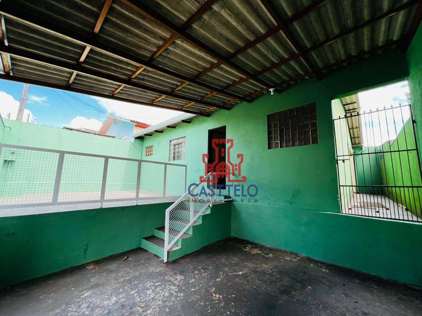 Casa à venda com 2 quartos, 100m² - Foto 13