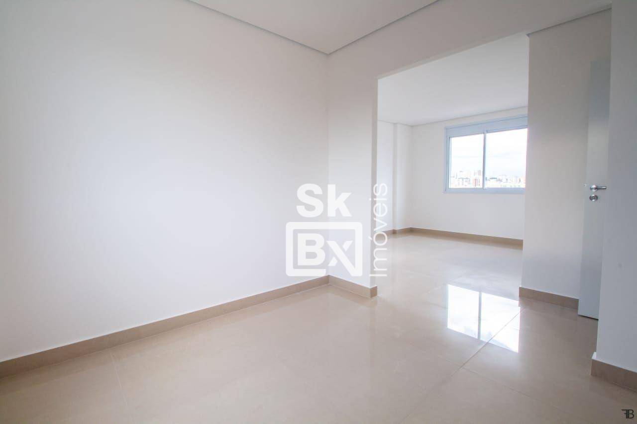 Apartamento à venda com 3 quartos, 131m² - Foto 14