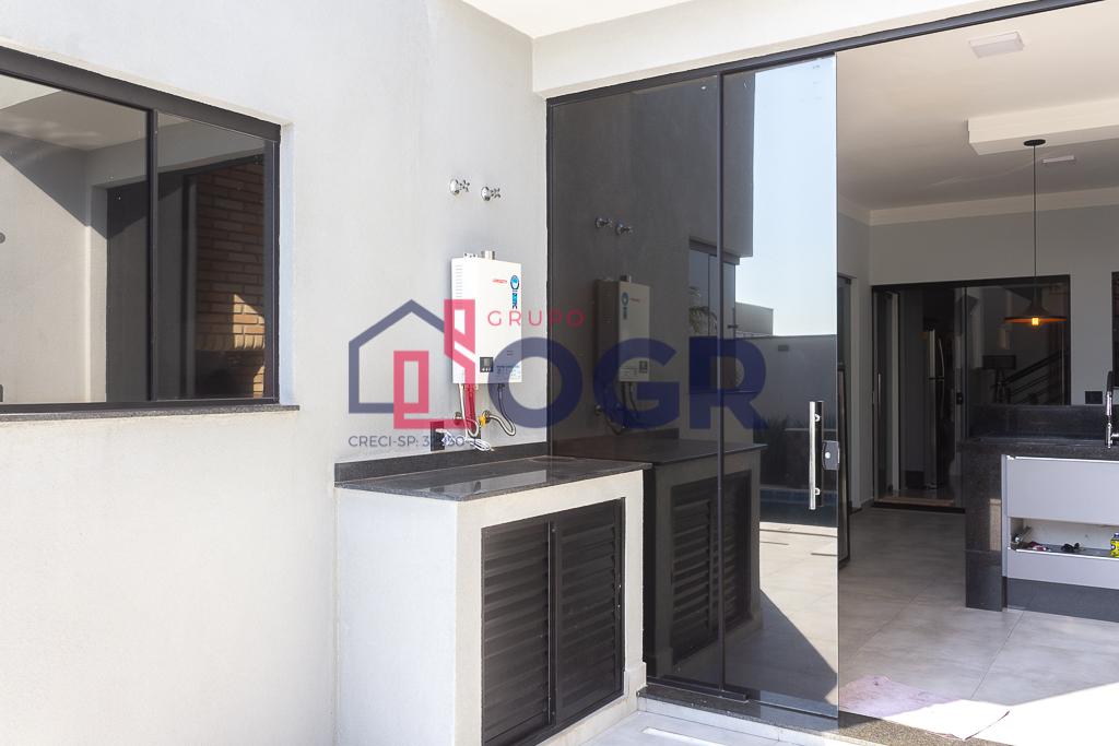 Casa à venda com 3 quartos, 245m² - Foto 16