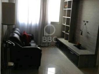 Apartamento à venda com 3 quartos, 70m² - Foto 2