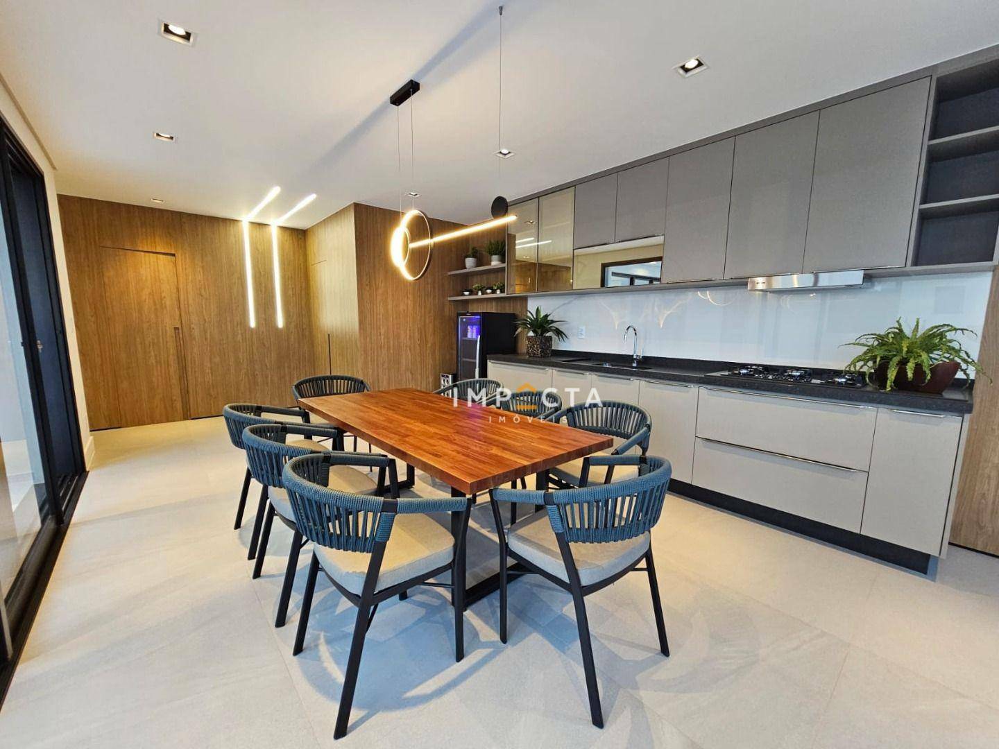 Casa à venda com 3 quartos, 320m² - Foto 10