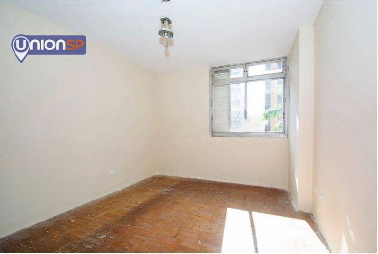 Apartamento à venda com 3 quartos, 137m² - Foto 3