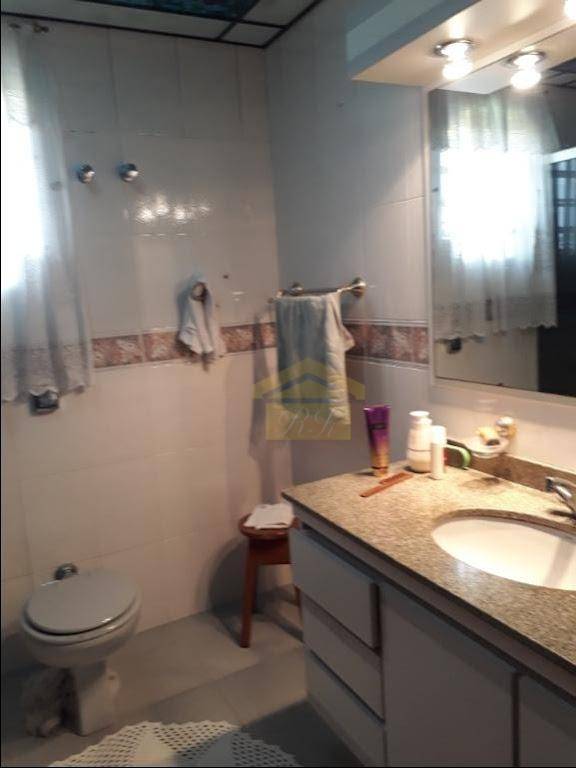 Sobrado à venda com 3 quartos, 250m² - Foto 24