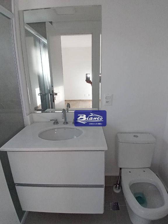 Apartamento para alugar com 3 quartos, 93m² - Foto 12