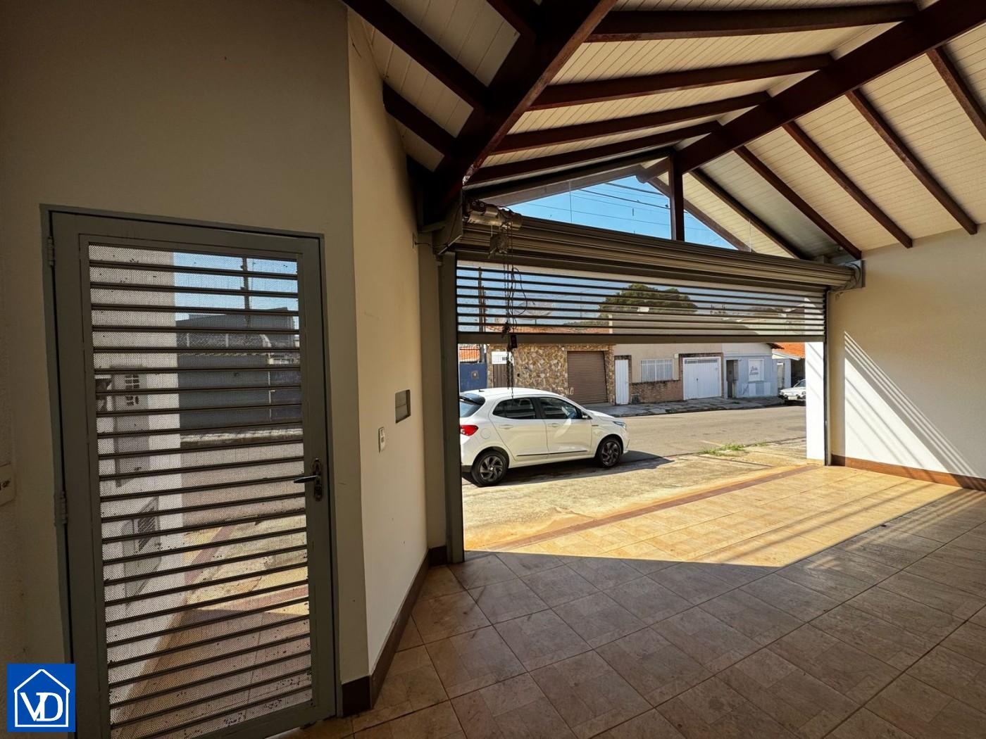 Casa à venda com 3 quartos, 164m² - Foto 4