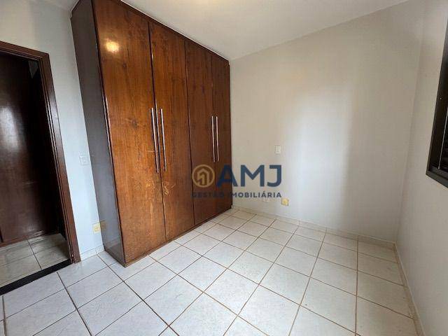 Apartamento para alugar com 3 quartos, 108m² - Foto 9