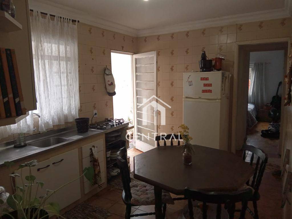 Casa à venda com 3 quartos, 90m² - Foto 3