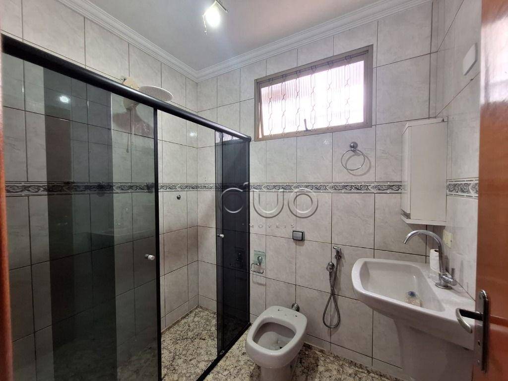 Casa para alugar com 2 quartos, 69m² - Foto 11