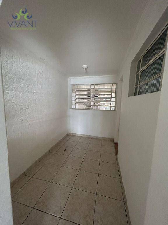 Sobrado à venda e aluguel com 3 quartos, 252m² - Foto 9