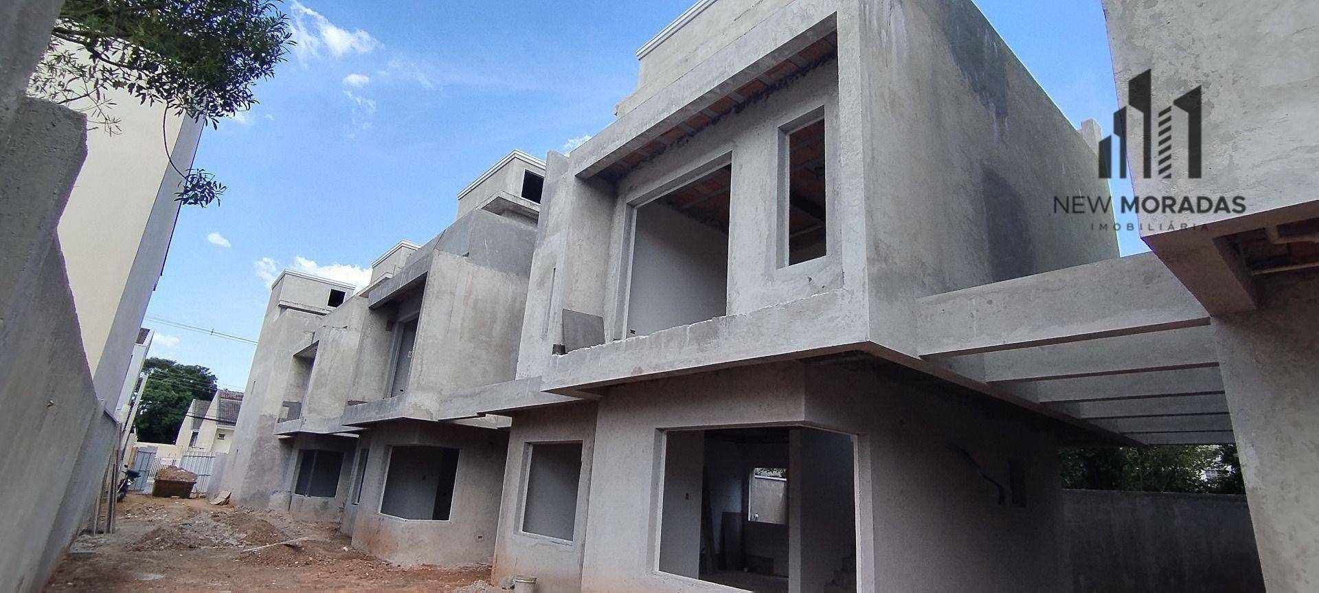 Sobrado à venda com 3 quartos, 120m² - Foto 1