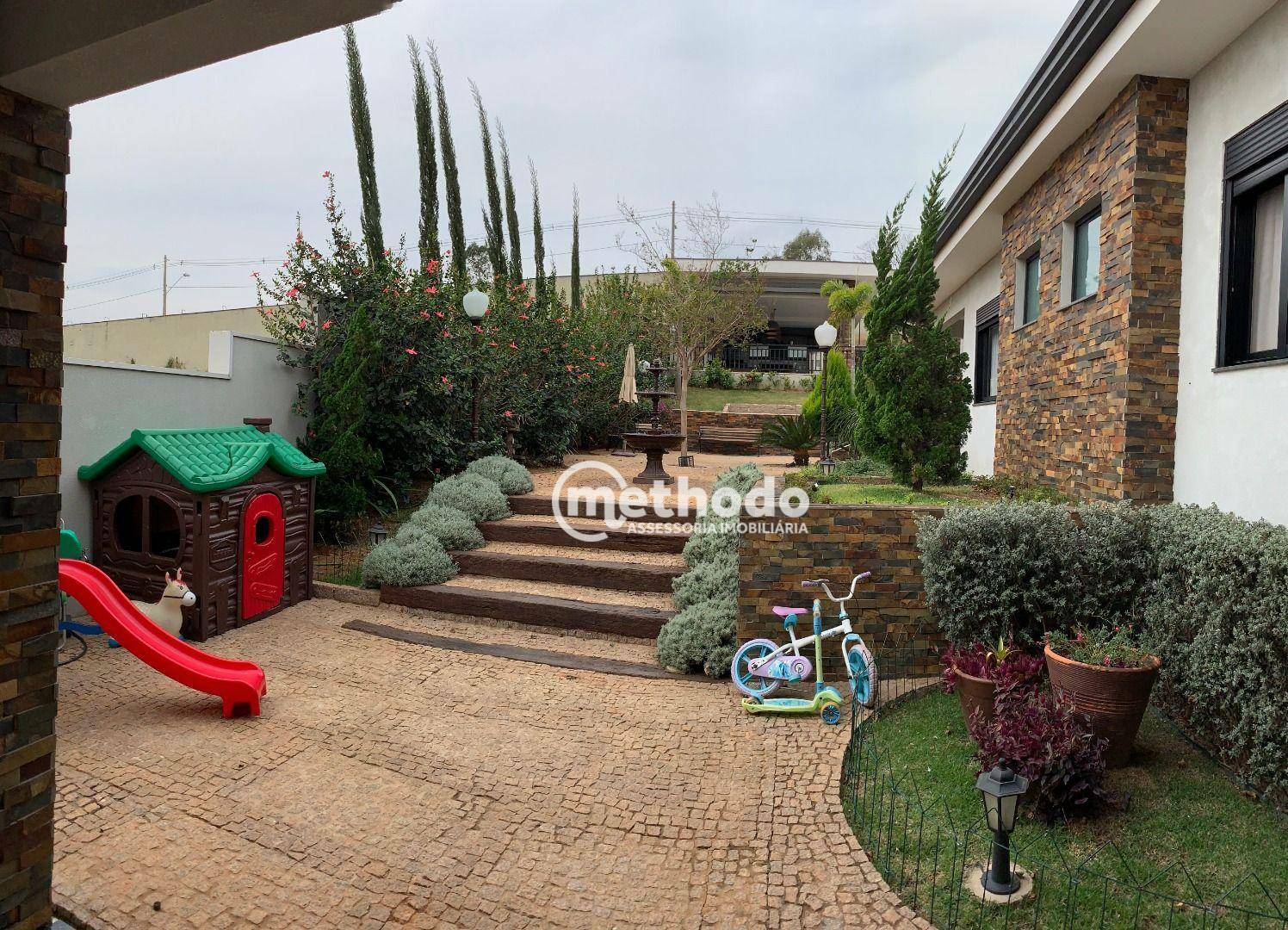 Casa de Condomínio à venda com 4 quartos, 395m² - Foto 3