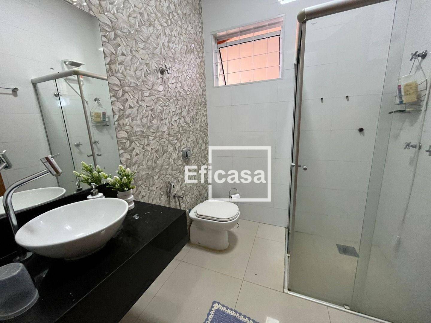 Casa à venda com 3 quartos, 220m² - Foto 12