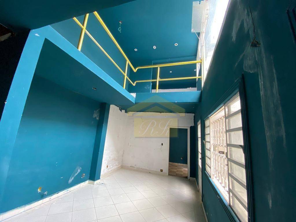 Sobrado à venda com 14 quartos, 350m² - Foto 1