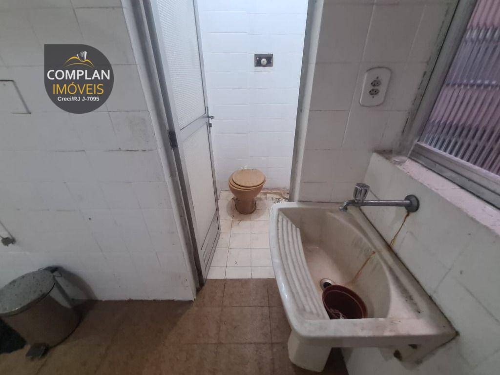 Apartamento à venda com 2 quartos, 67m² - Foto 16