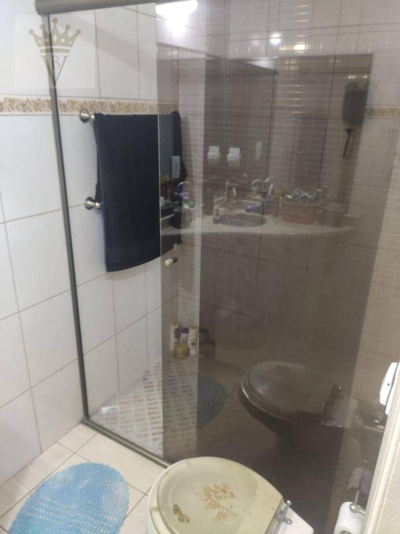 Sobrado à venda com 3 quartos, 200m² - Foto 24