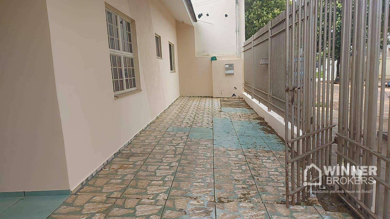 Casa à venda com 2 quartos, 90m² - Foto 6