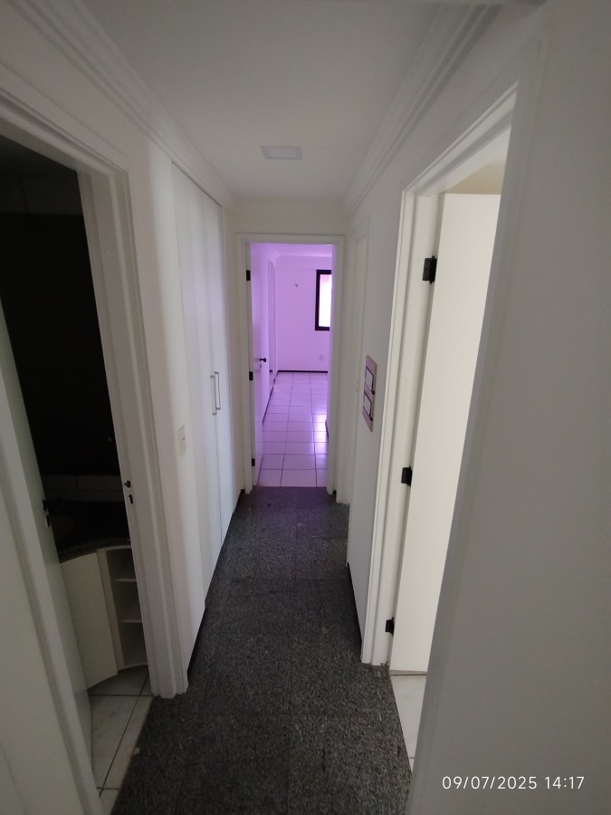 Apartamento para alugar com 3 quartos, 131m² - Foto 23