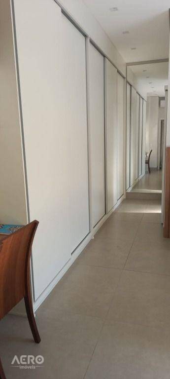 Casa de Condomínio à venda com 3 quartos, 220m² - Foto 8