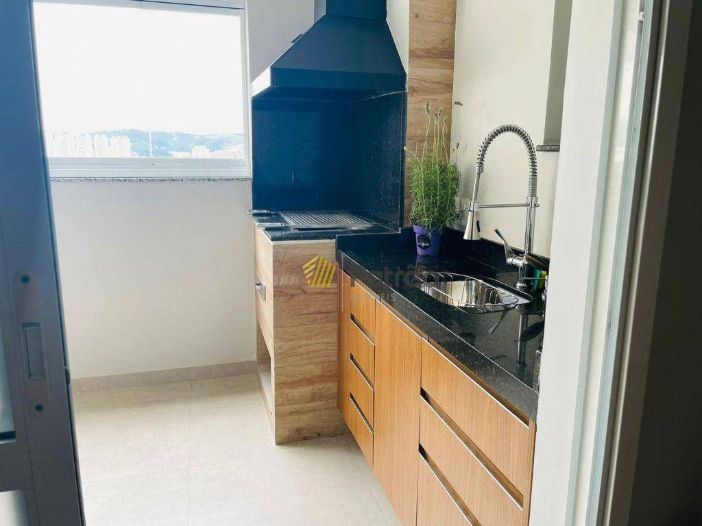 Apartamento à venda com 3 quartos, 158m² - Foto 35