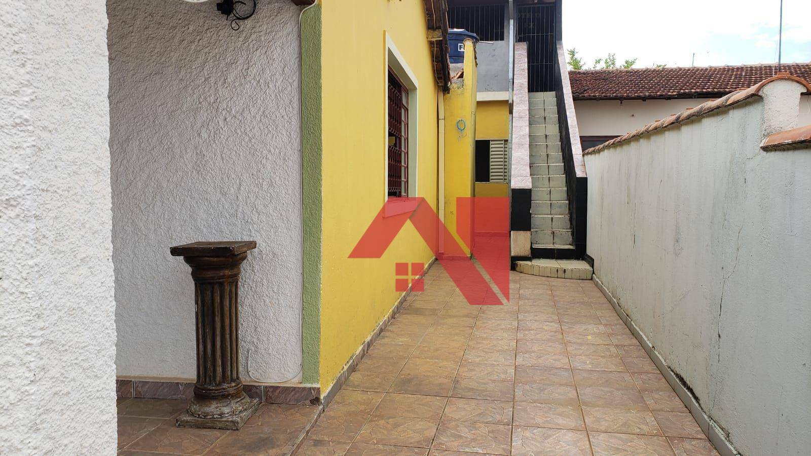 Casa à venda com 3 quartos, 100m² - Foto 8