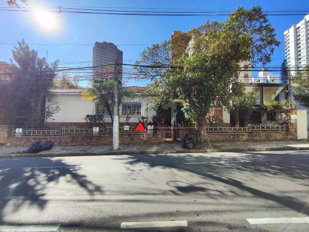 Casa para alugar com 3 quartos, 350m² - Foto 2