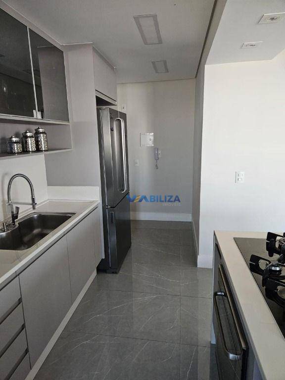 Apartamento à venda com 3 quartos, 114m² - Foto 14