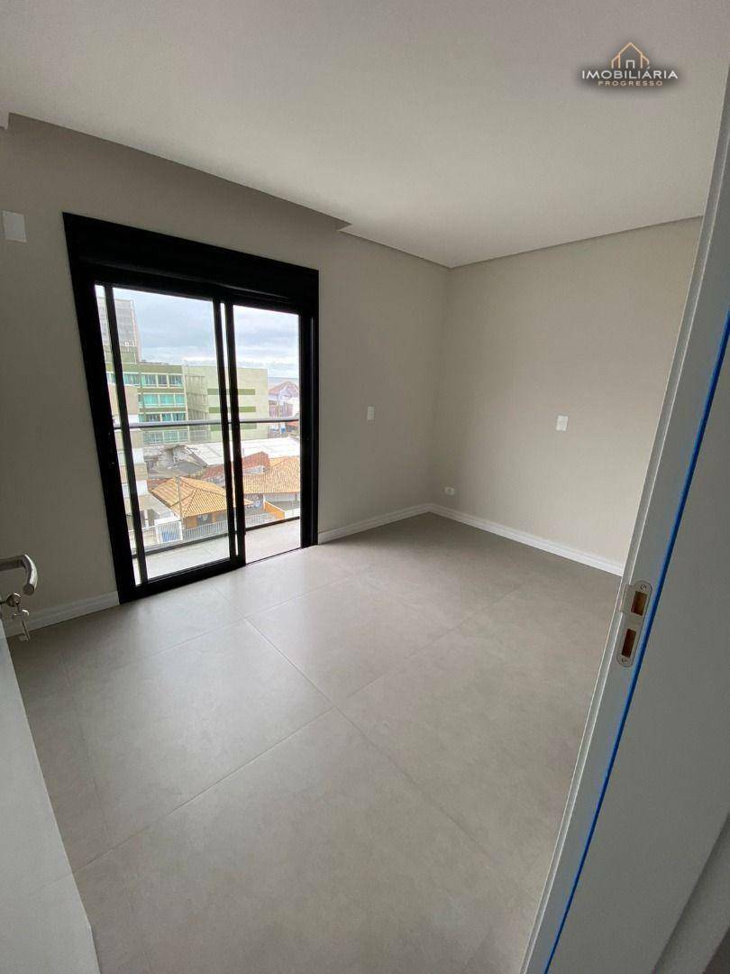 Apartamento à venda com 3 quartos, 136m² - Foto 24