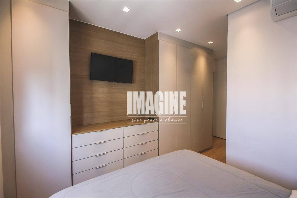 Apartamento à venda com 2 quartos, 70m² - Foto 7