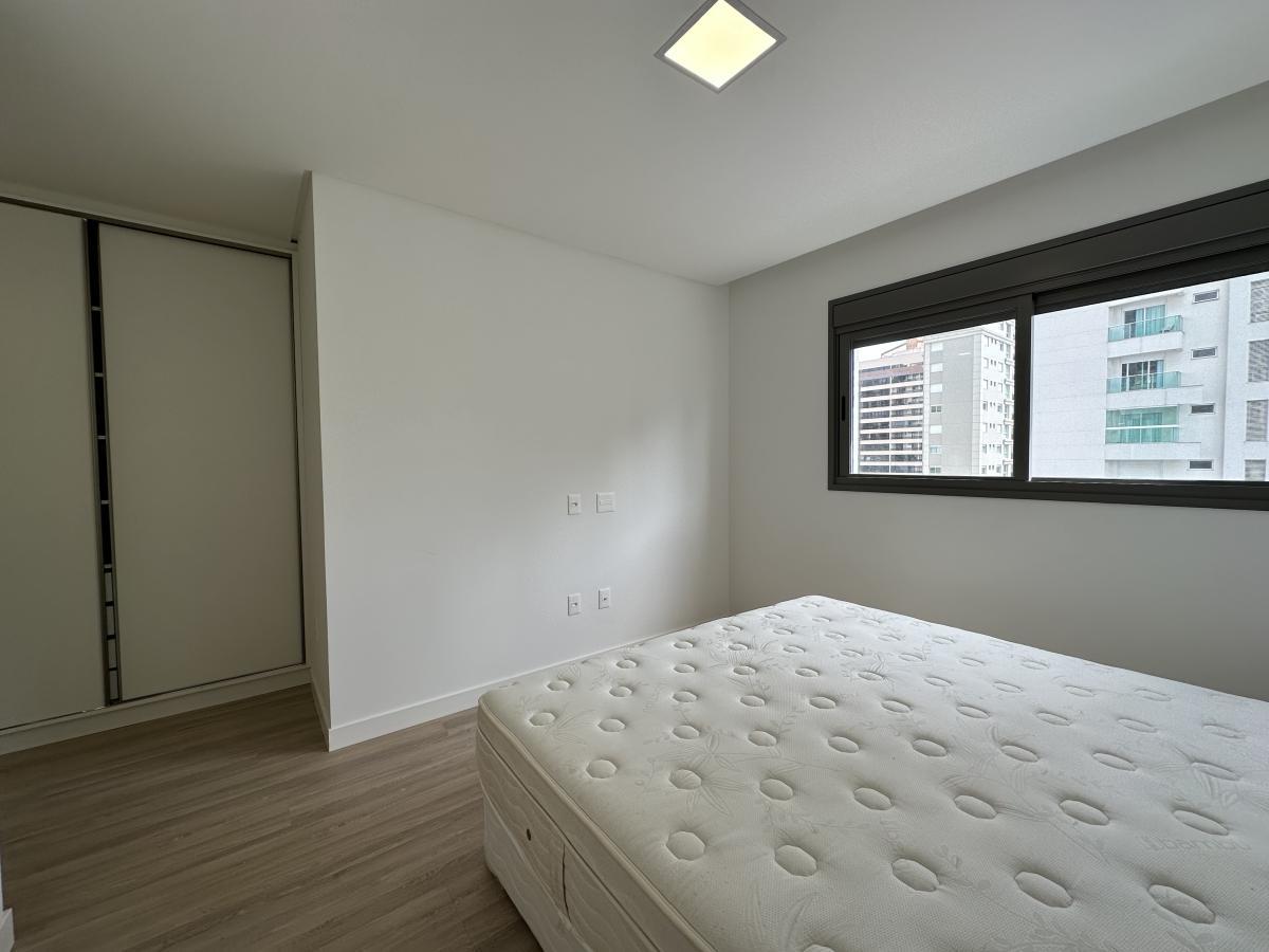 Apartamento à venda com 4 quartos, 165m² - Foto 26