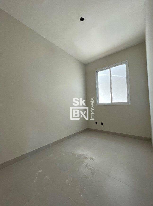 Casa à venda com 3 quartos, 250m² - Foto 27