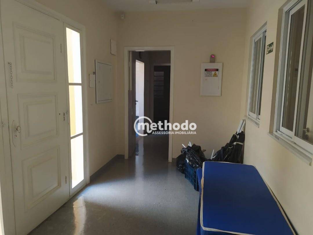 Casa à venda com 3 quartos, 309m² - Foto 6