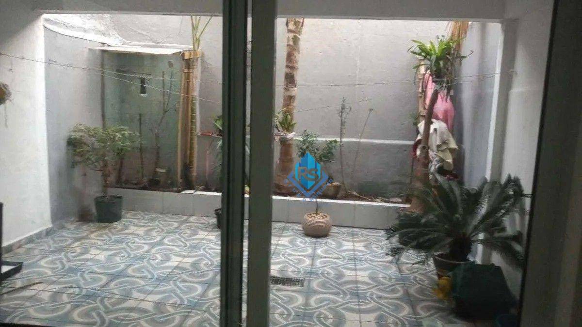 Sobrado à venda com 3 quartos, 220m² - Foto 13