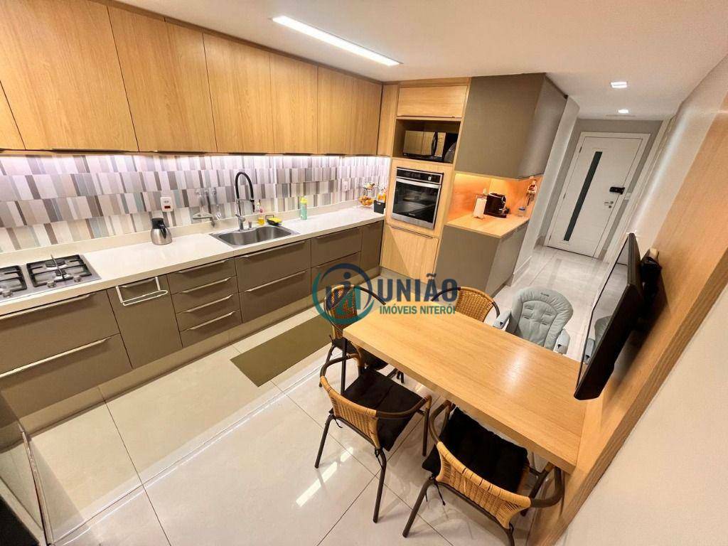 Apartamento à venda com 4 quartos, 137m² - Foto 26