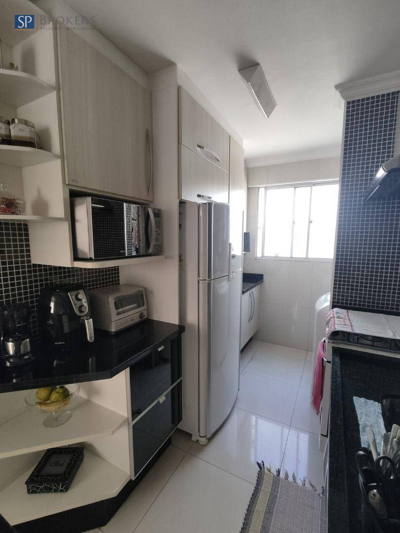 Apartamento à venda com 3 quartos, 64m² - Foto 8